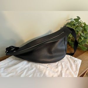 Excellent condition The Row large banana bag ✨